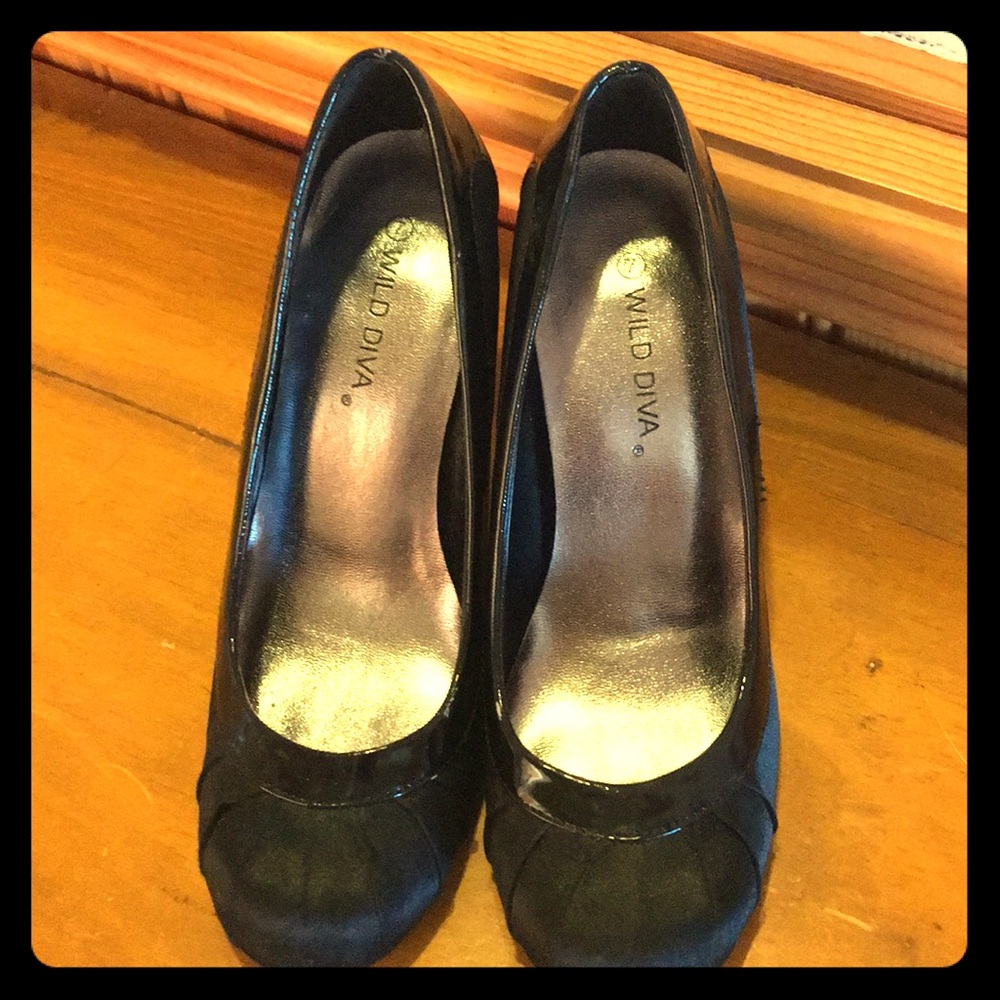 Wild Diva Satin black heels - size 7